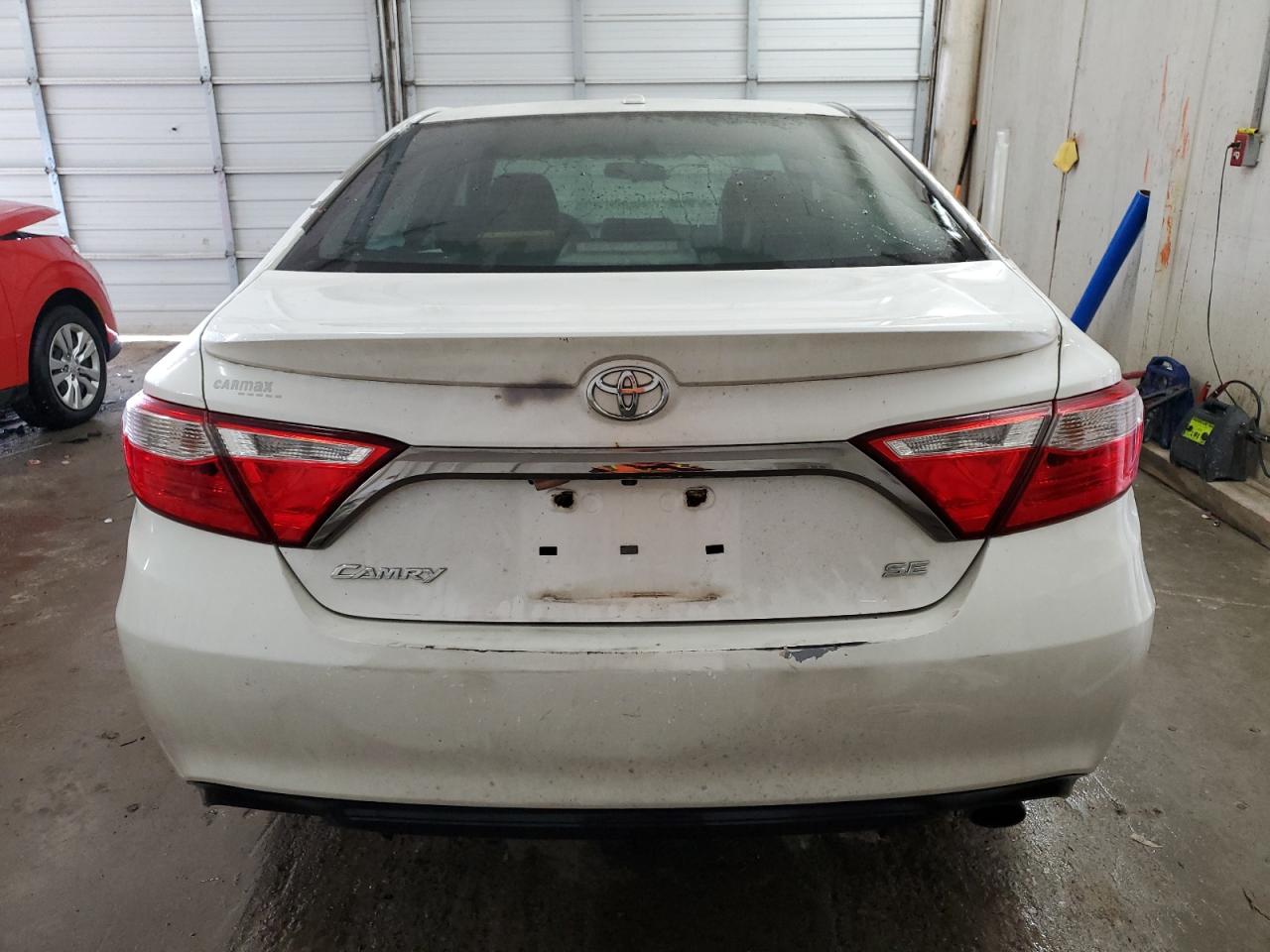 4T1BF1FKXFU043537 2015 Toyota Camry Le