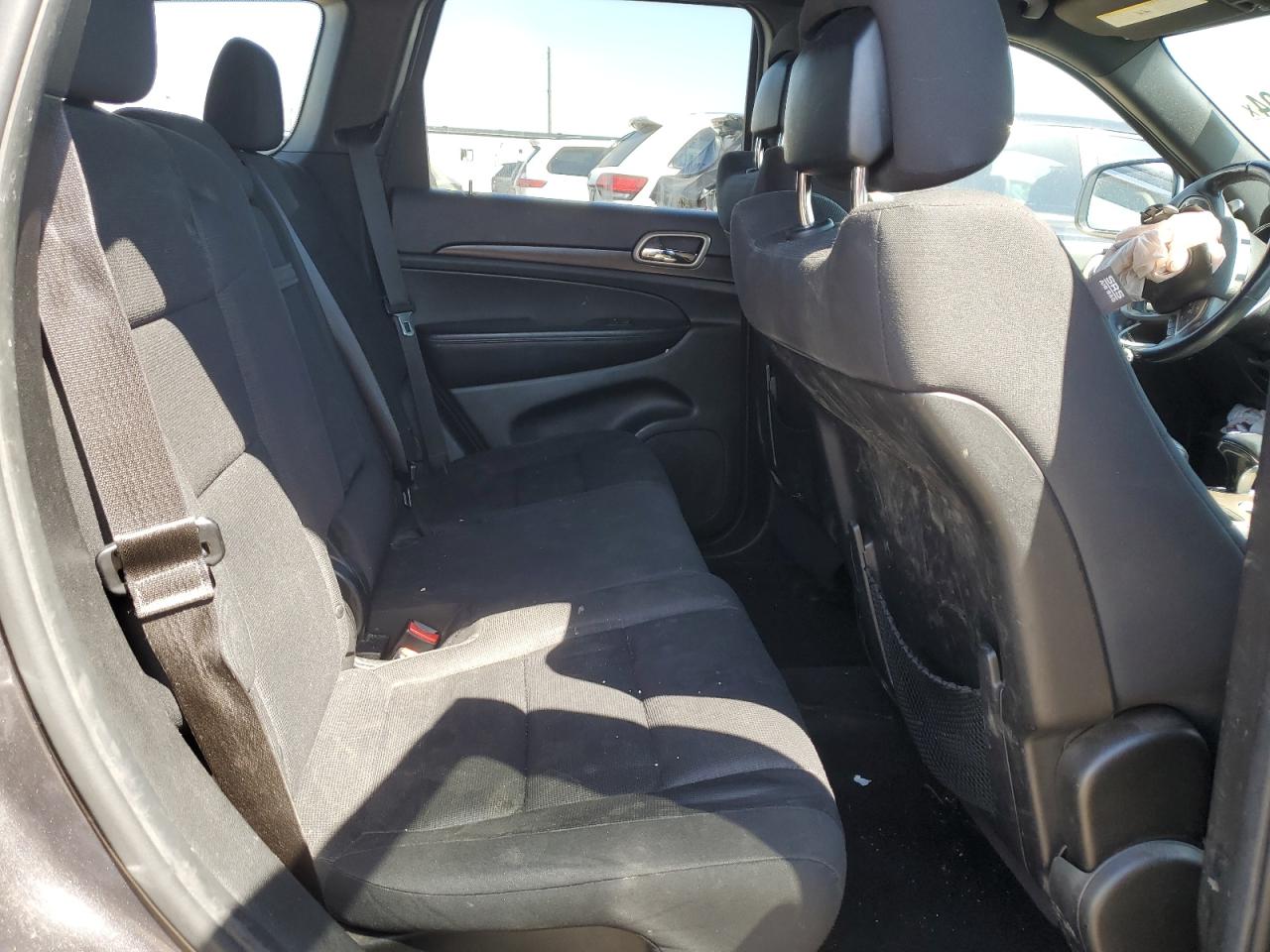 1C4RJEAG8EC364573 2014 Jeep Grand Cherokee Laredo