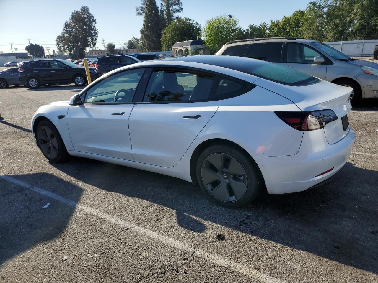 5YJ3E1EB1NF275366 2022 Tesla Model 3