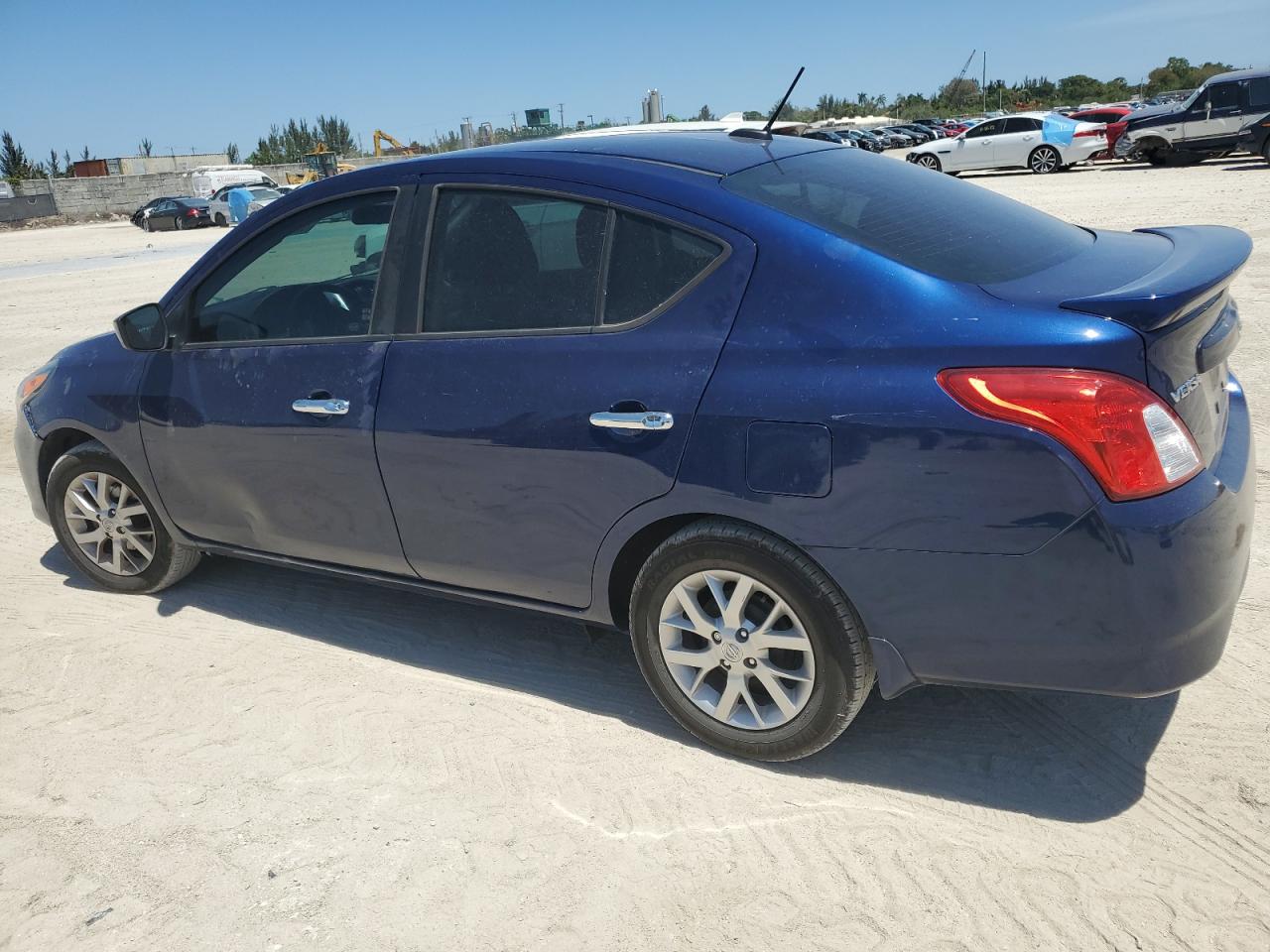 3N1CN7AP8JL868614 2018 Nissan Versa S