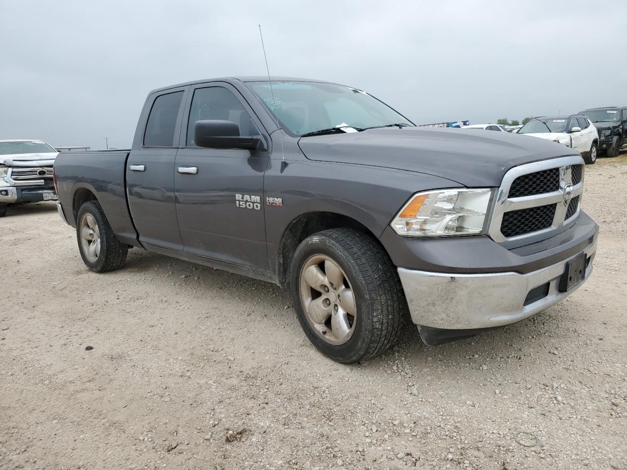 2017 Ram 1500 Slt vin: 1C6RR6GT7HS549850