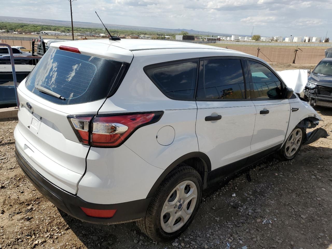 2018 Ford Escape S vin: 1FMCU0F70JUC06205