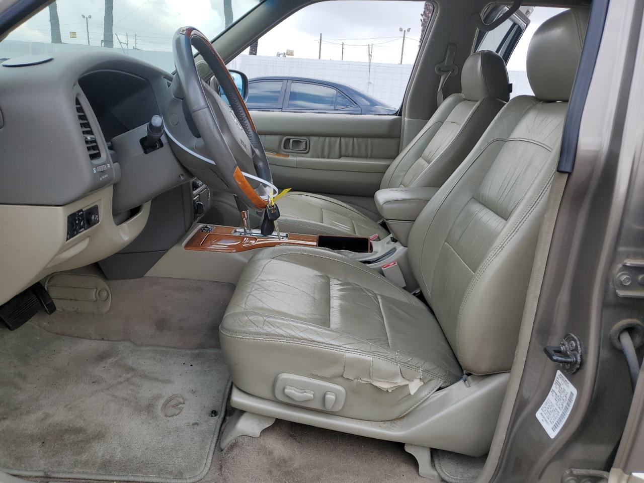 JNRDR09Y02W260771 2002 Infiniti Qx4