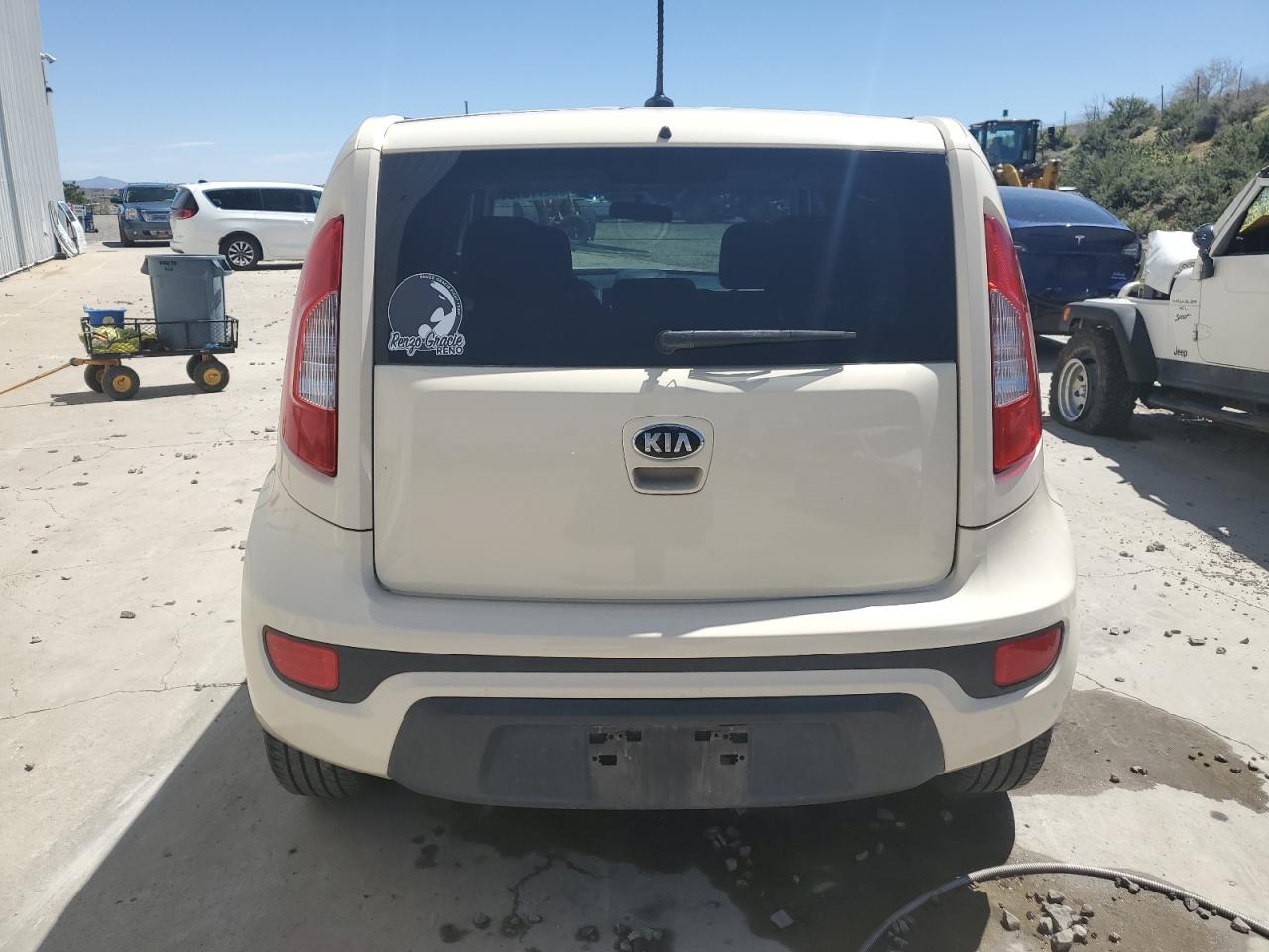 KNDJT2A67D7531090 2013 Kia Soul +