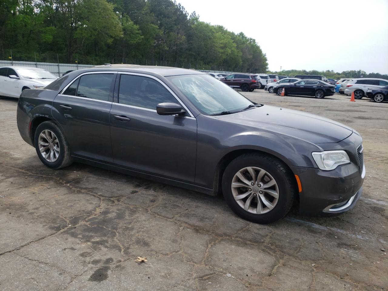 2C3CCAAG8GH135811 2016 Chrysler 300 Limited