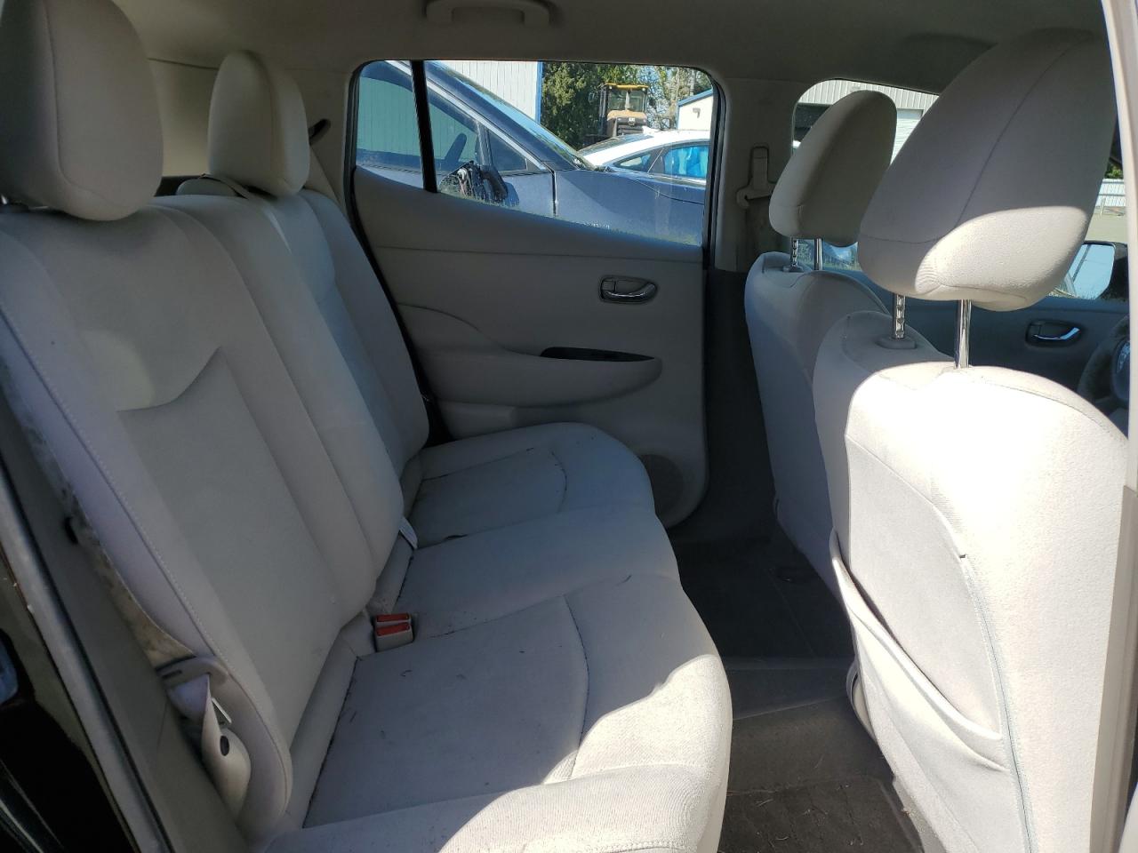 JN1AZ0CP2BT004994 2011 Nissan Leaf Sv