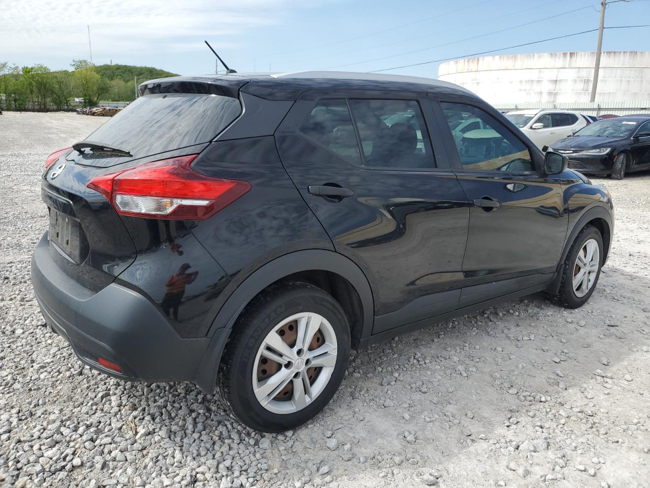 3N1CP5CUXJL499109 2018 Nissan Kicks S