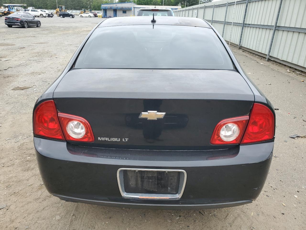 1G1ZC5E17BF136664 2011 Chevrolet Malibu 1Lt