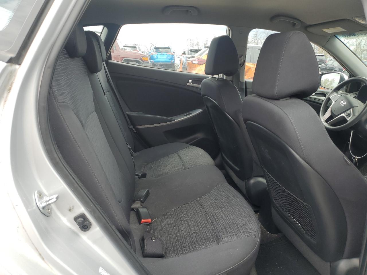 KMHCT5AE0HU349347 2017 Hyundai Accent Se