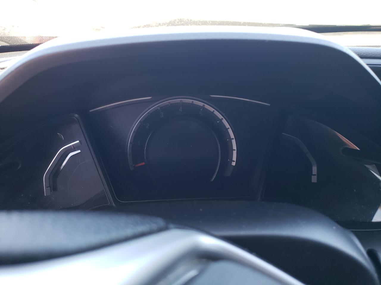 19XFC2F51JE040869 2018 Honda Civic Lx 19XFC2F51JE040869 2018 Honda Civic Lx