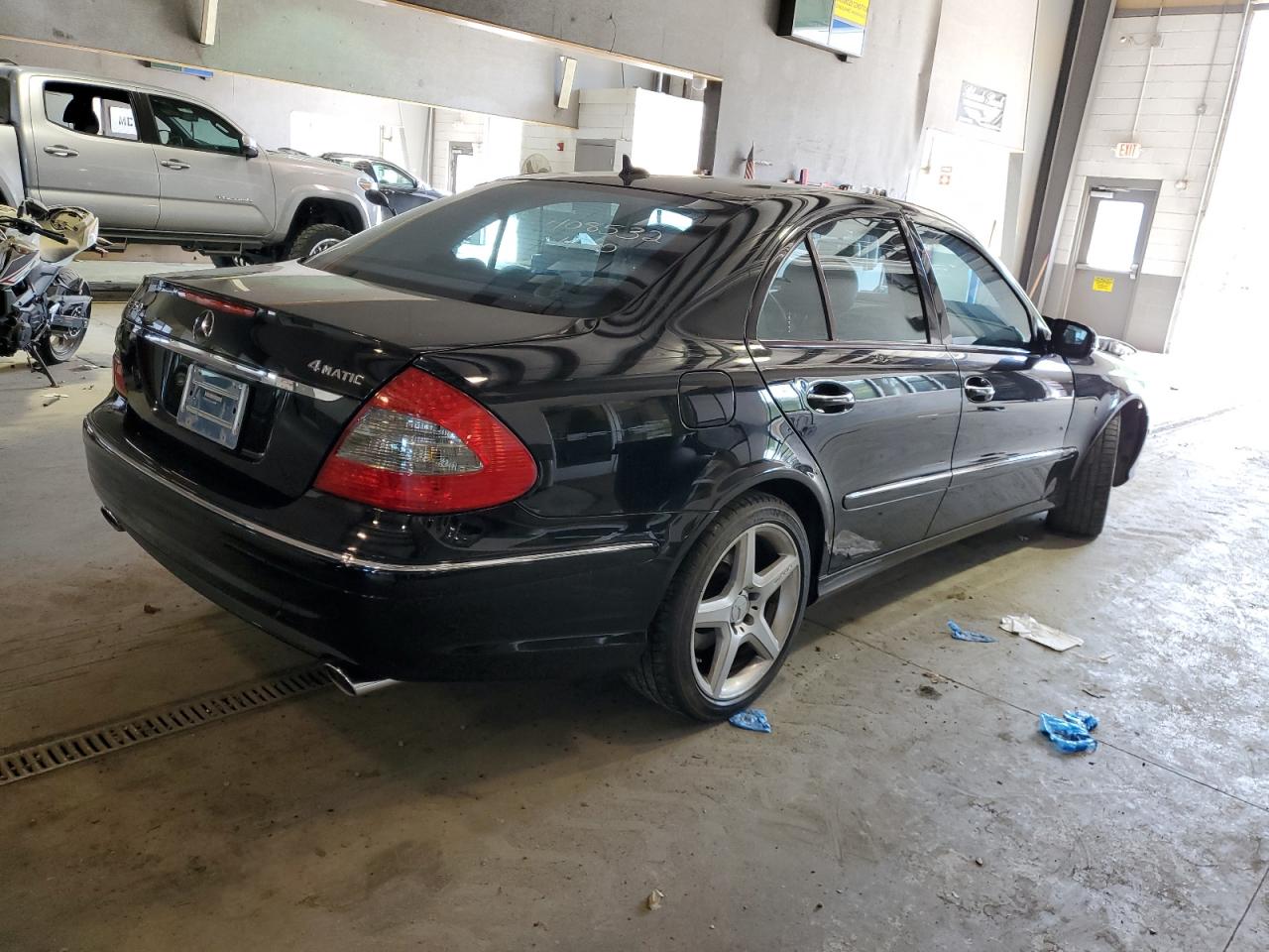 WDBUF87X88B252546 2008 Mercedes-Benz E 350 4Matic