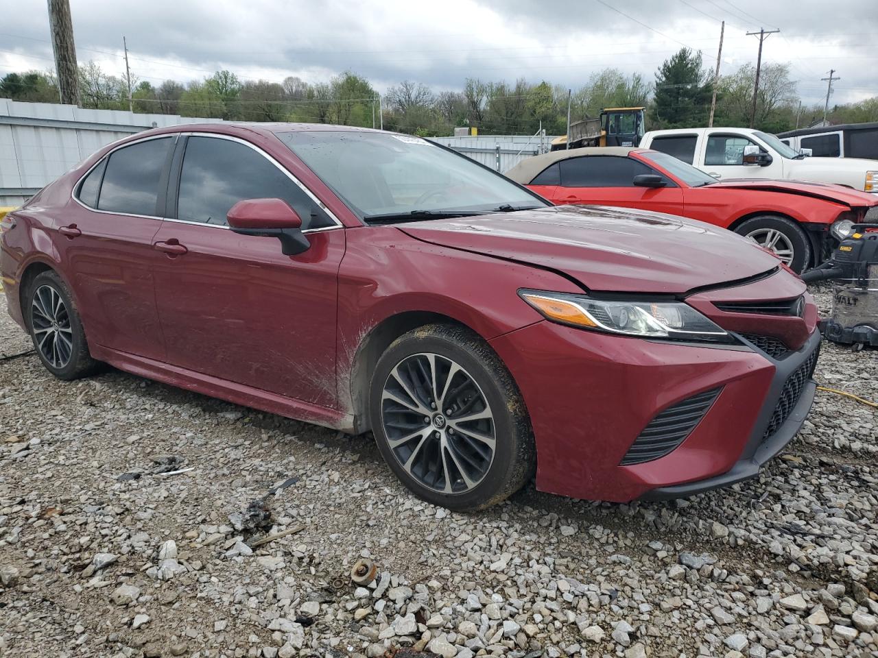 2018 Toyota Camry L vin: 4T1B11HK7JU663136