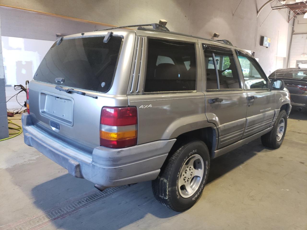 1J4GZ58S3WC203697 1998 Jeep Grand Cherokee Laredo