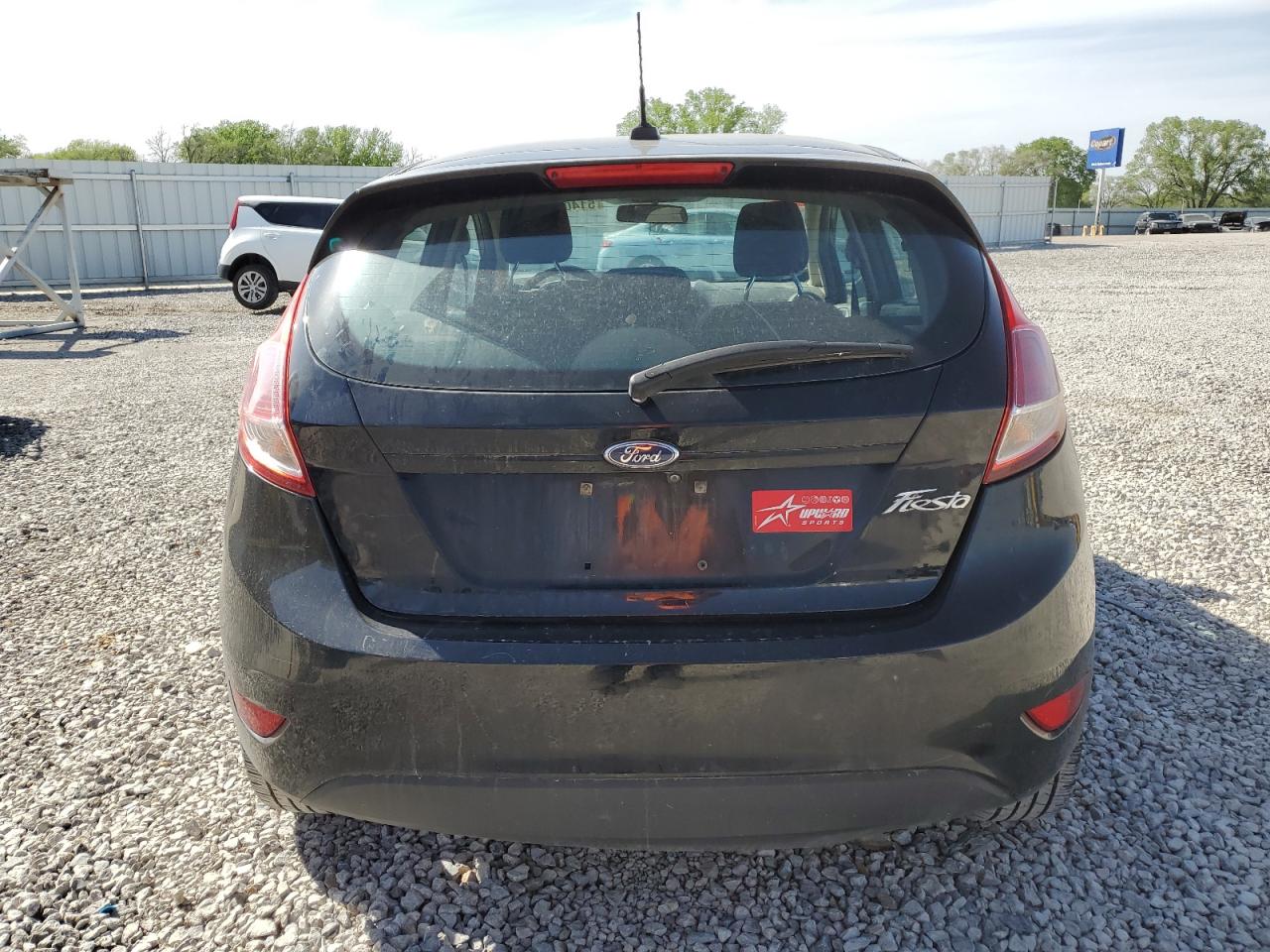 Lot #2718339485 2019 FORD FIESTA SE