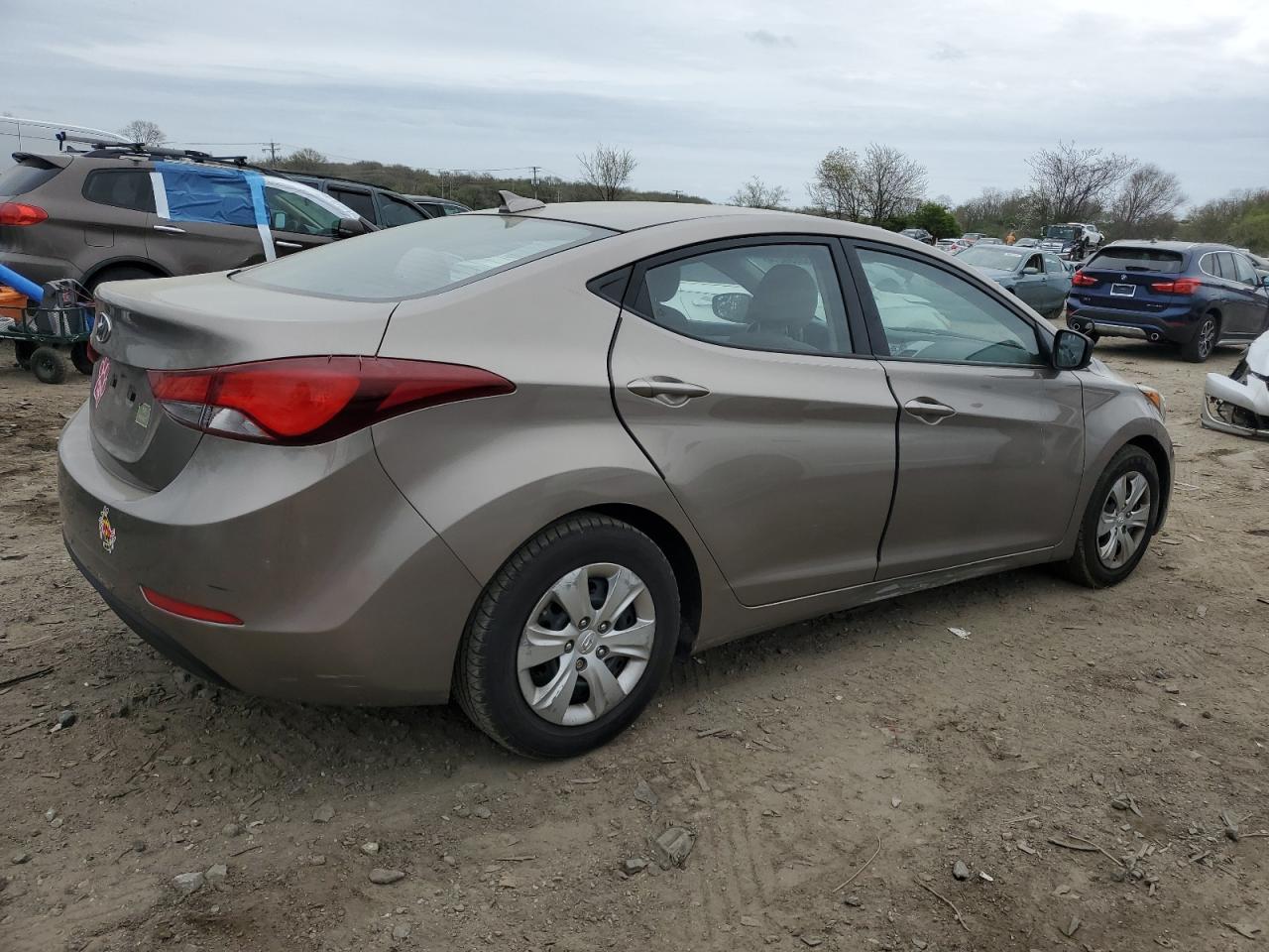 5npdh4ae0gh671922 5NPDH4AE0GH671922 2016 Hyundai Elantra Se