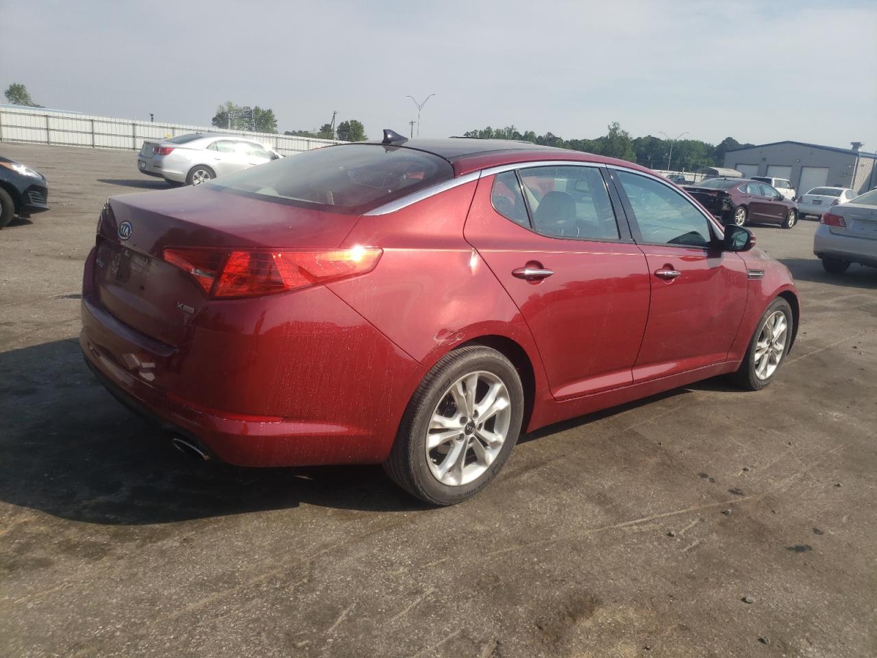 KNAGN4A72B5104320 2011 Kia Optima Ex