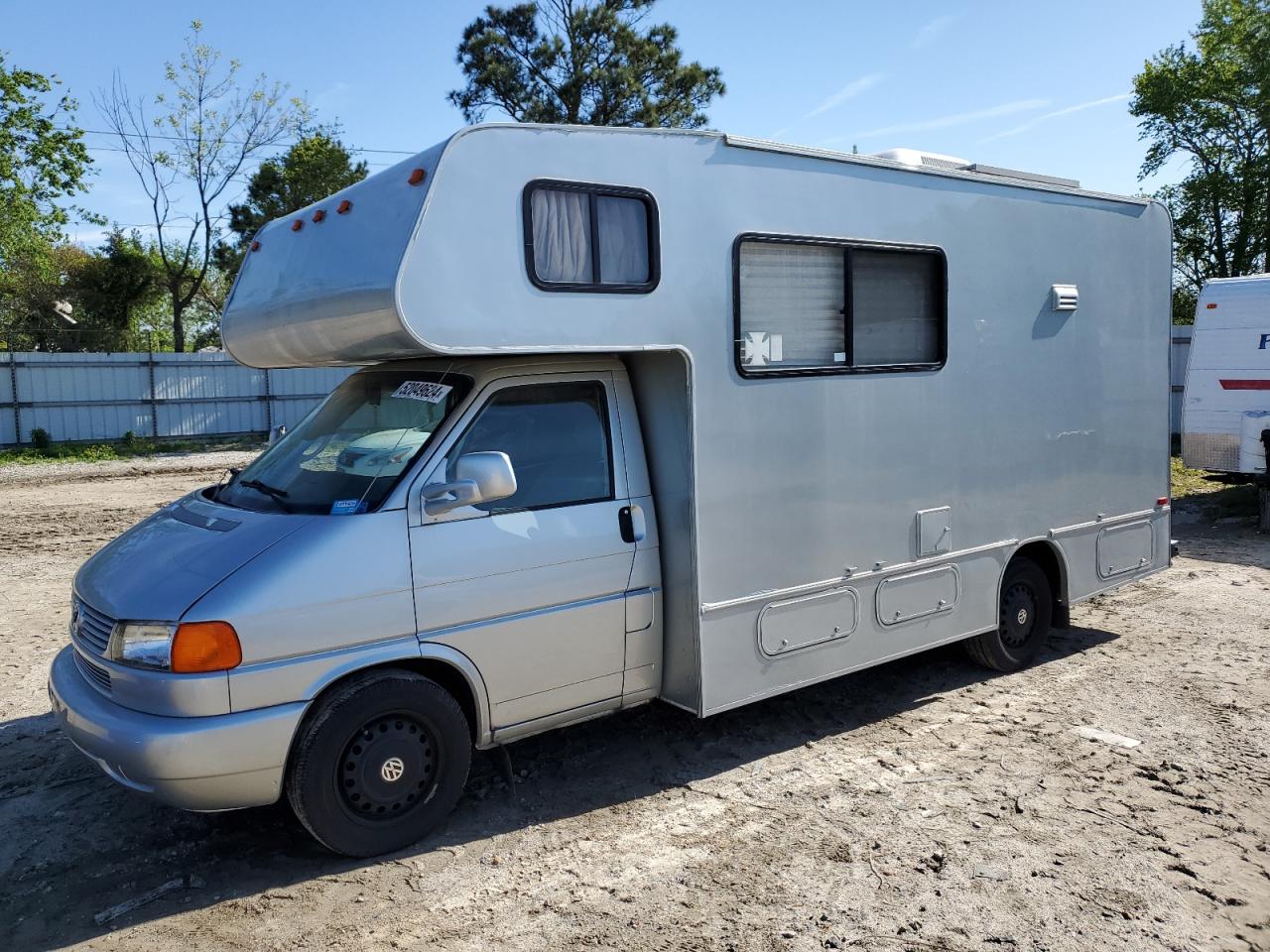 WV3AB47082H106256 2002 Volkswagen Eurovan