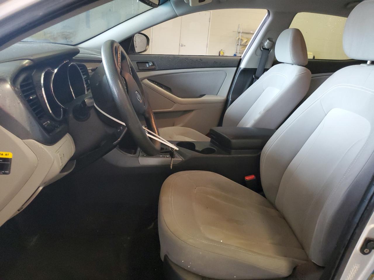 KNAGM4A74B5170970 2011 Kia Optima Lx