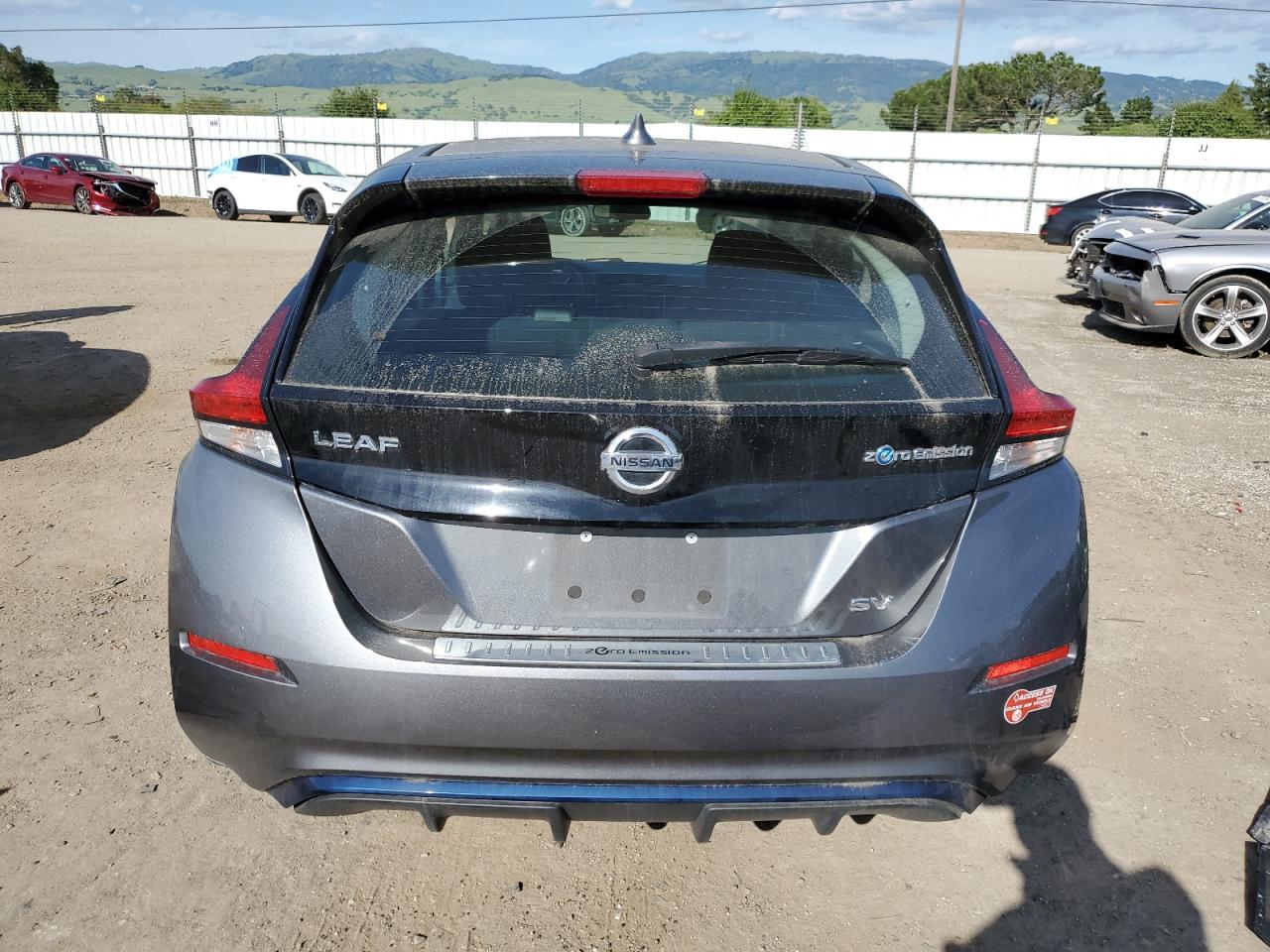 1N4AZ1CP8JC303056 2018 Nissan Leaf S