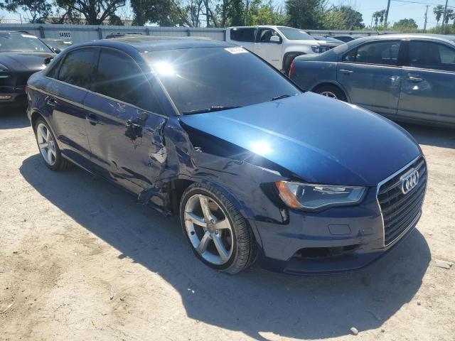 VIN WAUACGFF3F1048074 2015 AUDI A3 no.4