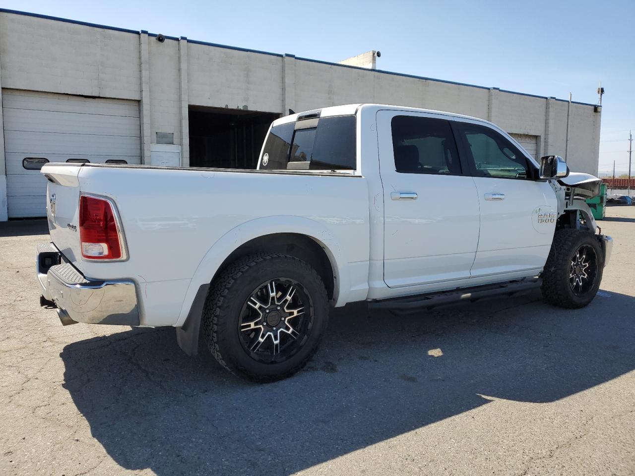 1C6RR7NT7FS644043 2015 Ram 1500 Laramie