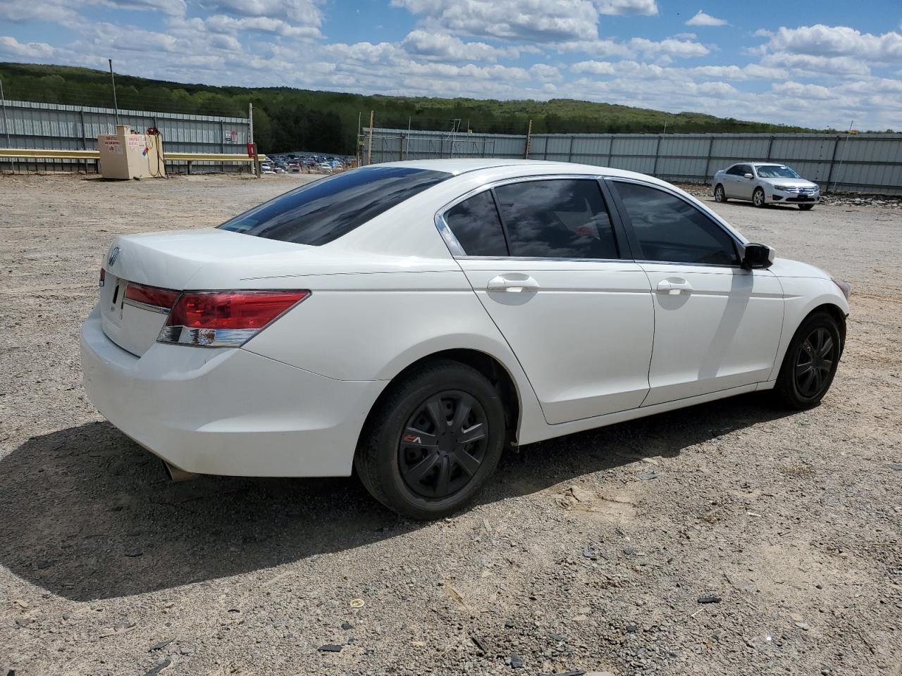 1HGCP2F30BA031351 2011 Honda Accord Lx