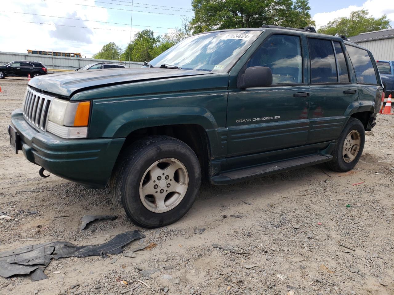 1J4GZ48YXWC267427 1998 Jeep Grand Cherokee Laredo