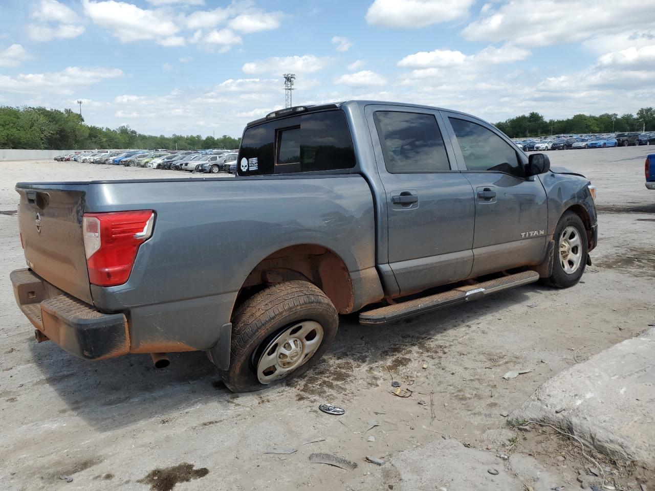 1N6AA1EK2HN535862 2017 Nissan Titan S