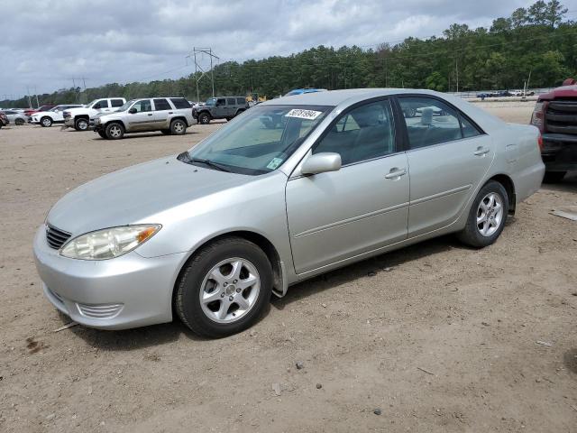 Lot #2501409130 2005 TOYOTA CAMRY LE salvage car