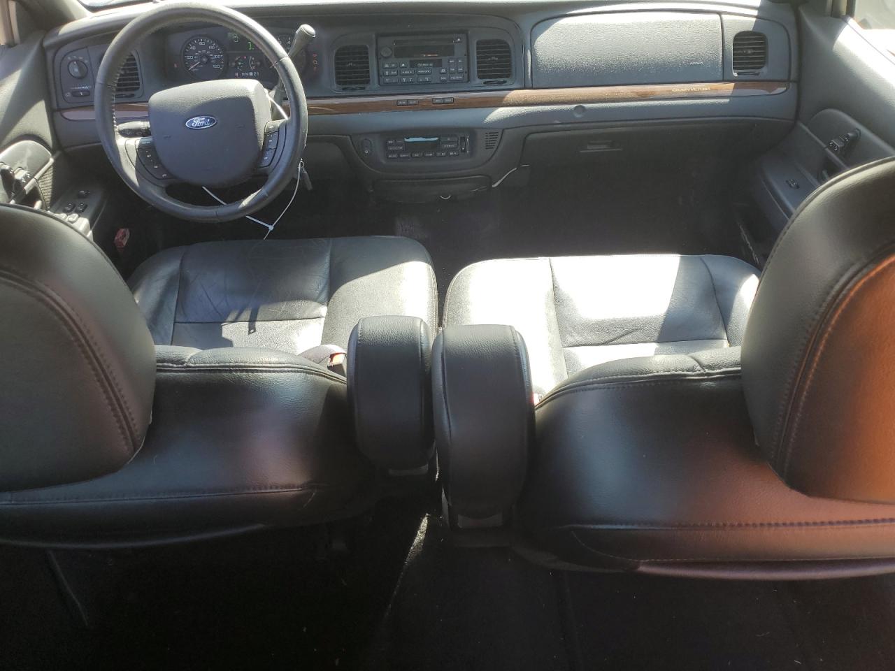 2FAFP74V26X112660 2006 Ford Crown Victoria Lx