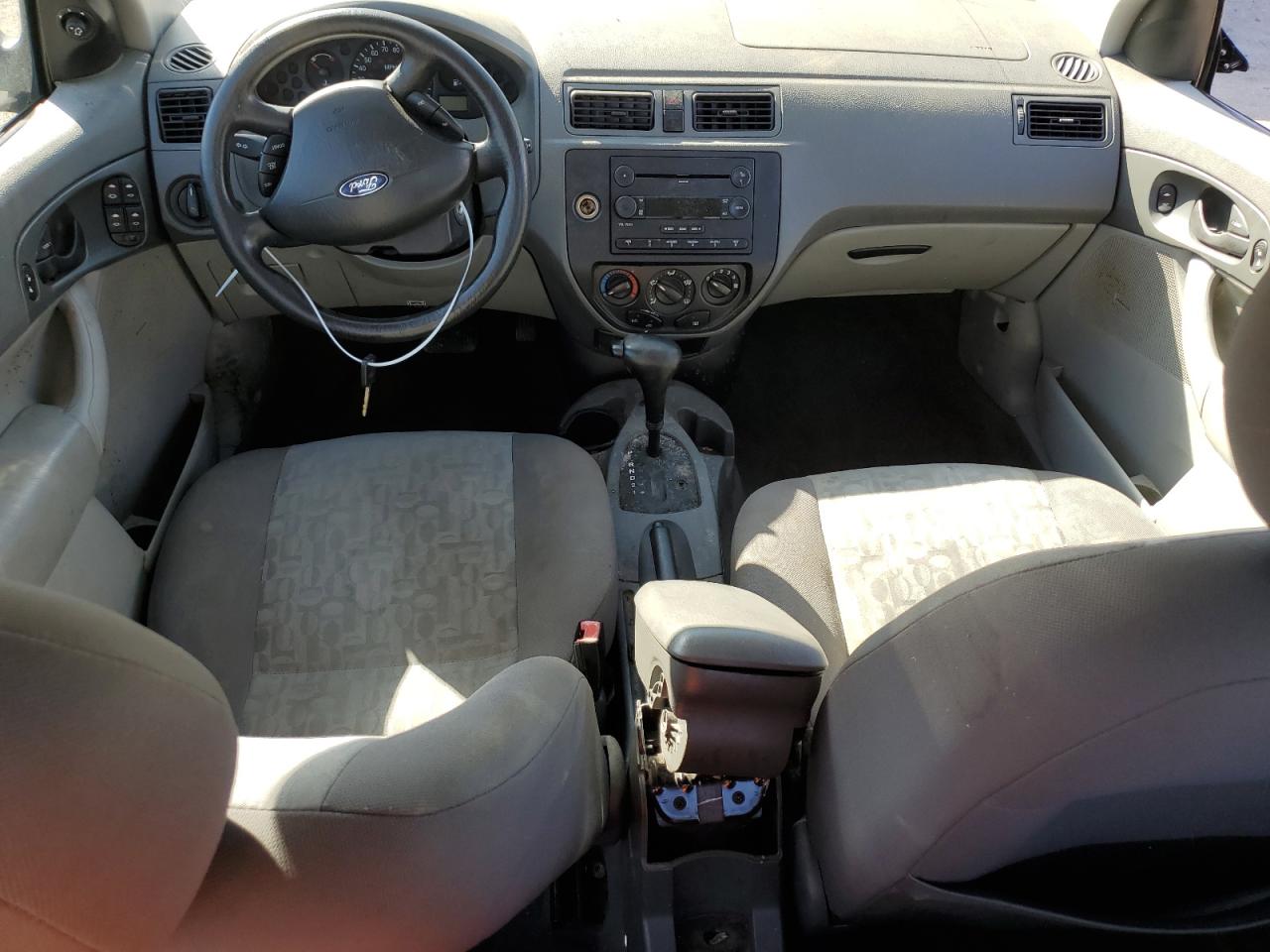 1FAFP34N15W131817 2005 Ford Focus Zx4