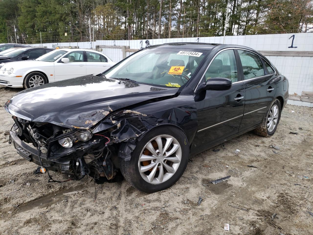 KMHFC46F66A118461 2006 Hyundai Azera Se