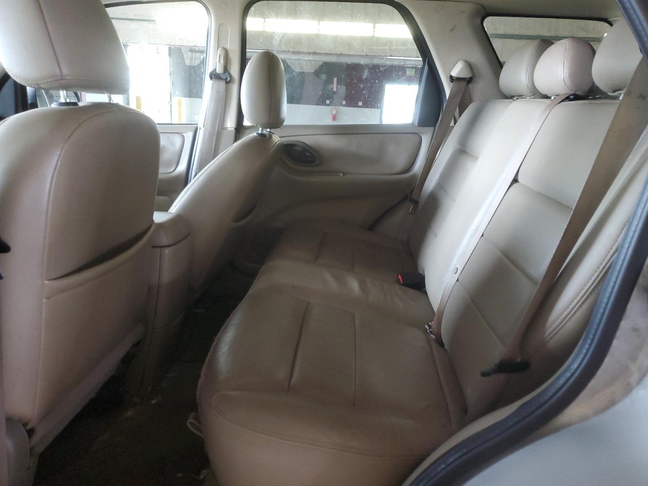 1FMYU04145KA89119 2005 Ford Escape Limited