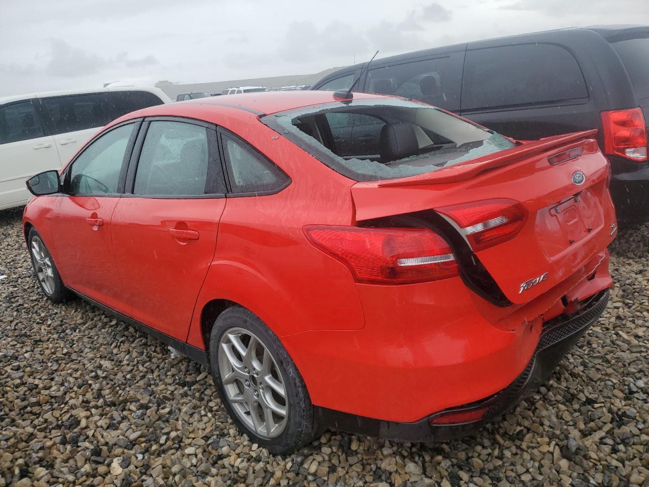 1FADP3F28FL320042 2015 Ford Focus Se