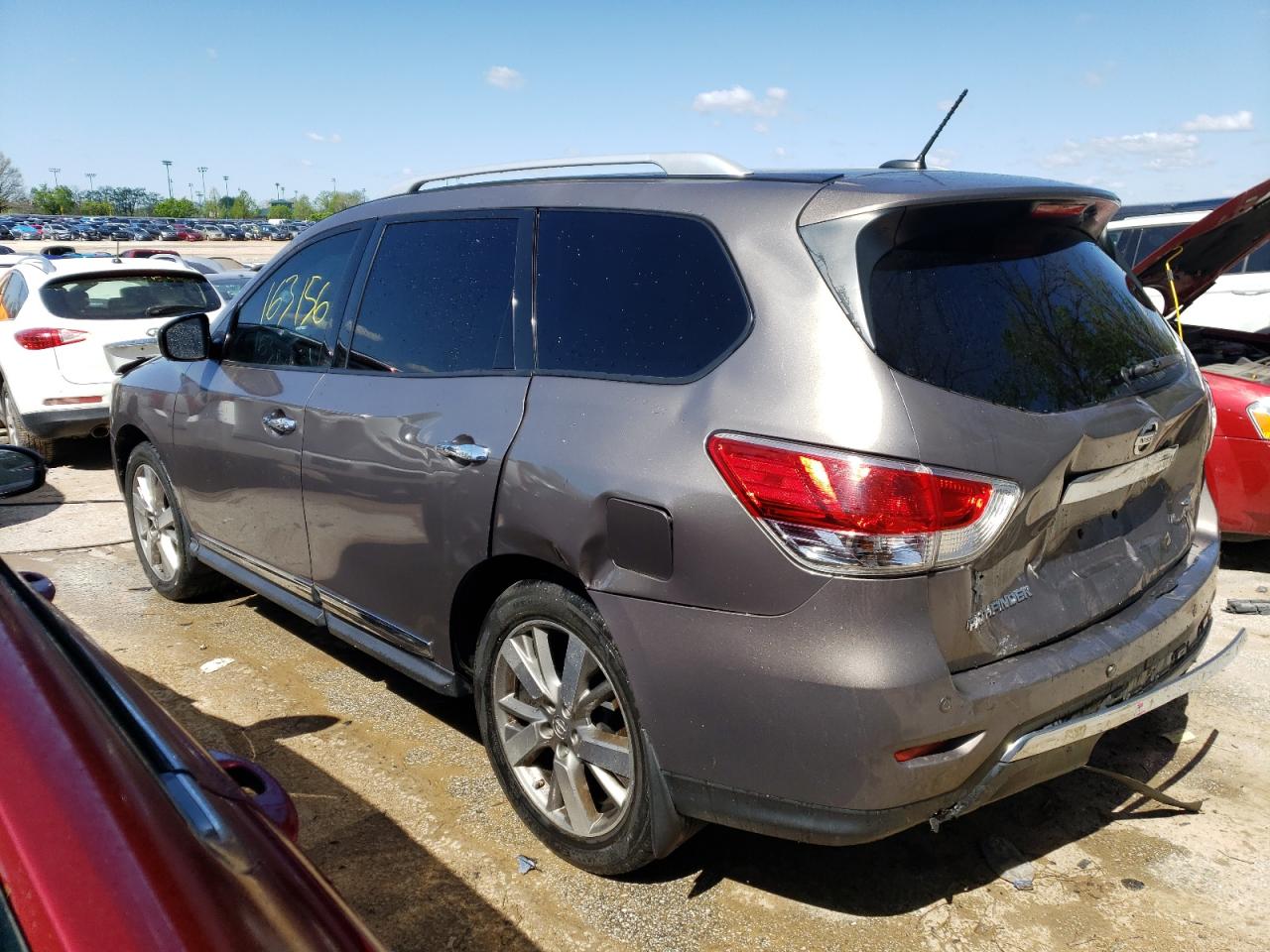 2014 Nissan Pathfinder S vin: 5N1AR2MM2EC697367