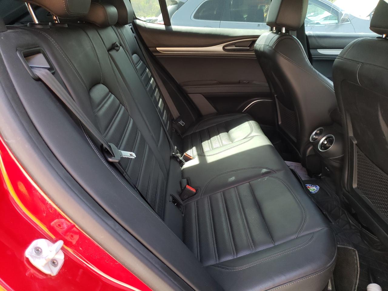 ZASPAKBN1K7C31037 2019 Alfa Romeo Stelvio Ti