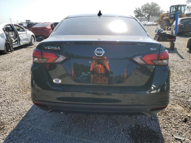  NISSAN VERSA 2021 Czarny