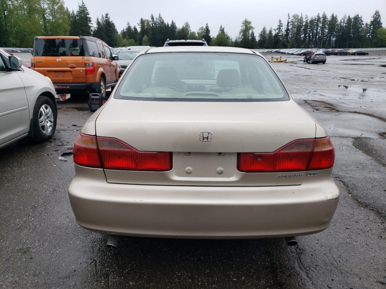 1HGCG1655YA020396 2000 Honda Accord Ex