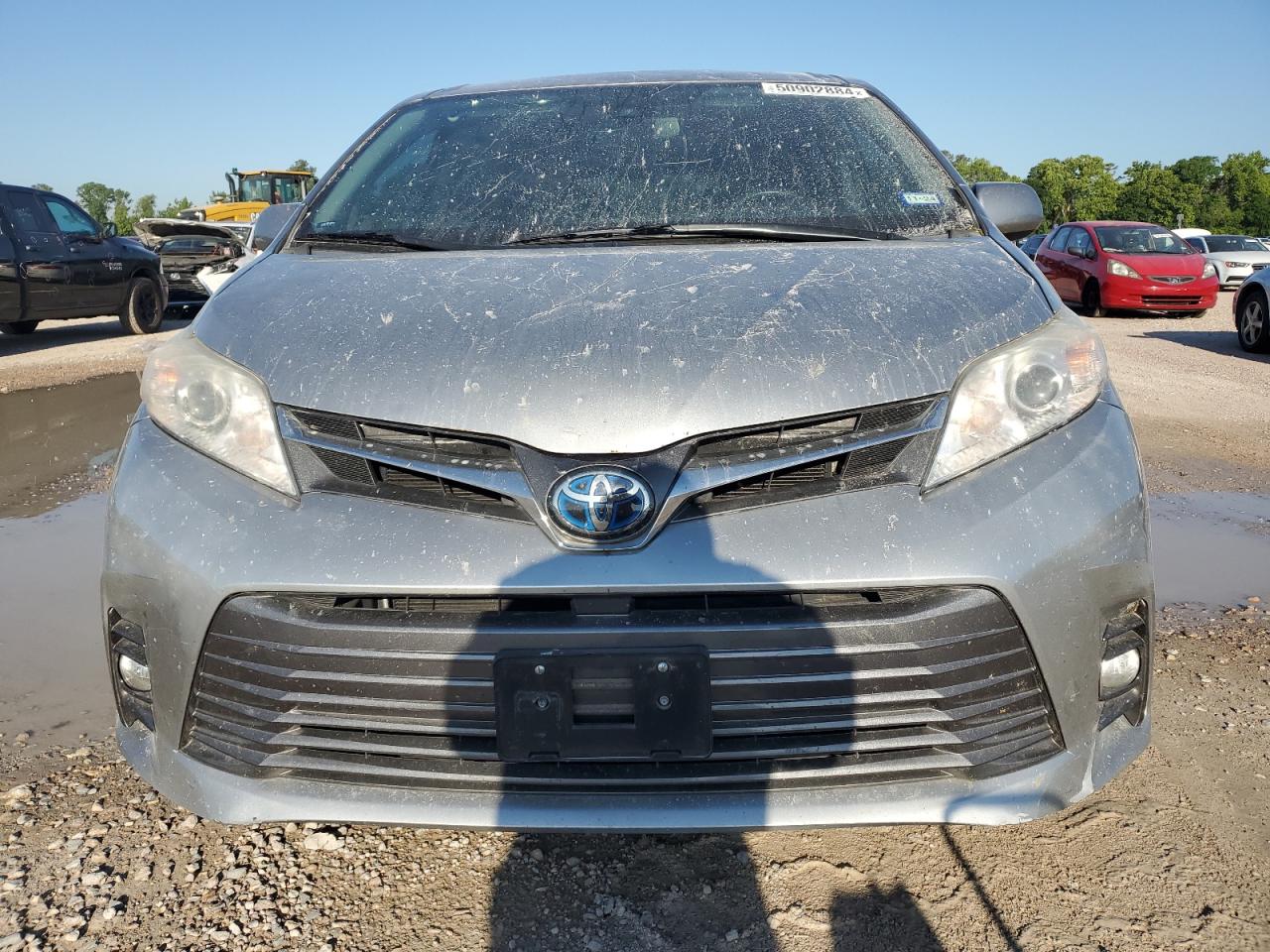 5TDYZ3DC0JS914181 2018 Toyota Sienna Xle