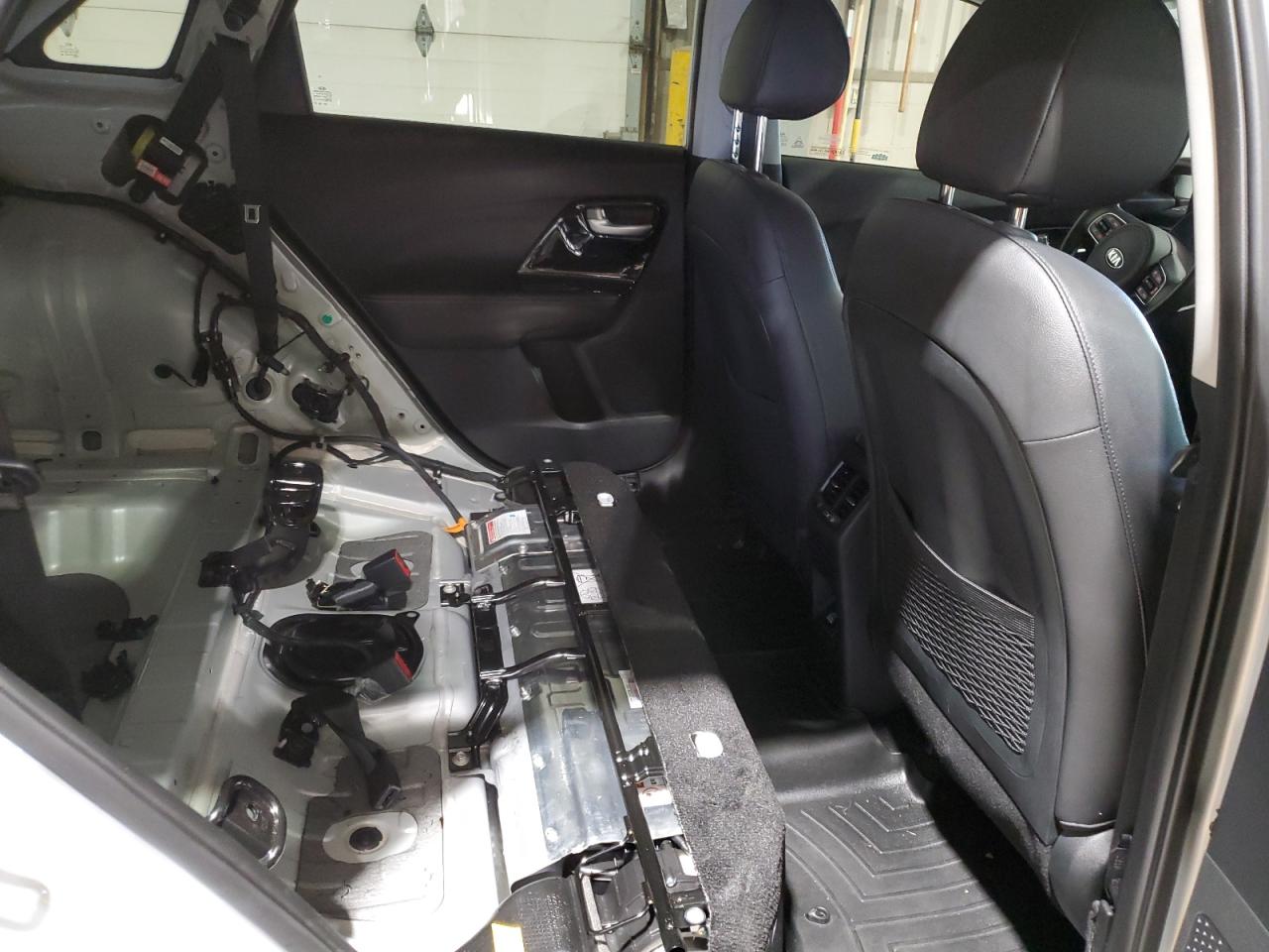 KNDCE3LC1J5120934 2018 Kia Niro Touring