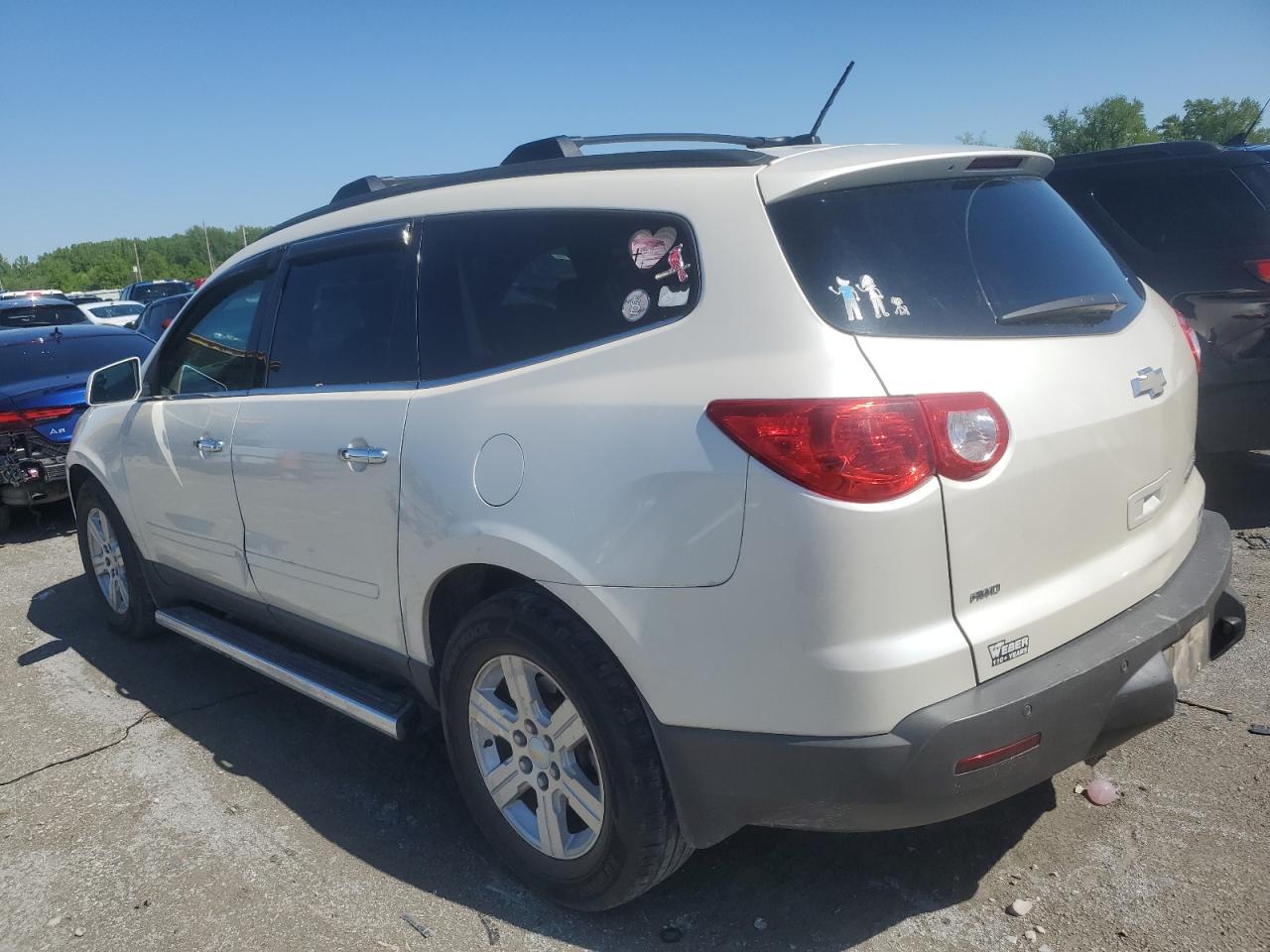 1GNKVGED6CJ104481 2012 Chevrolet Traverse Lt