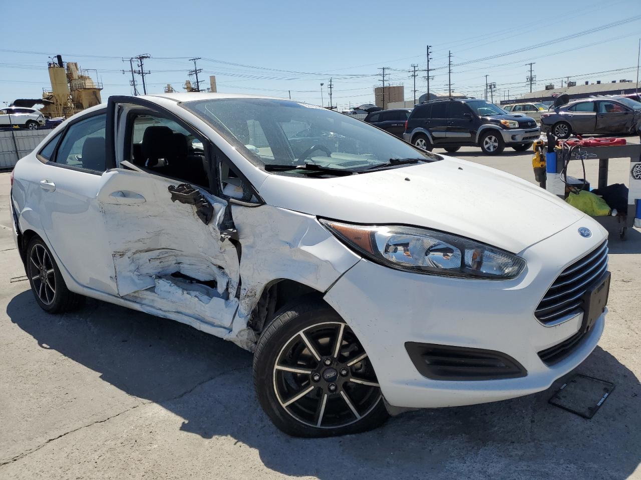 3FADP4BJ3HM164559 2017 Ford Fiesta Se