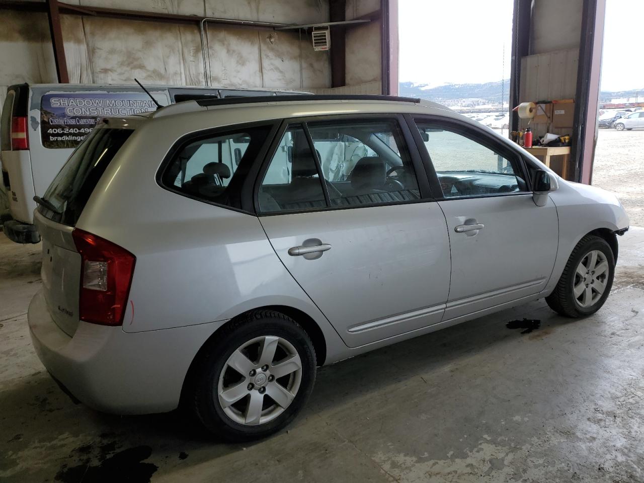 KNAFG526977116834 2007 Kia Rondo Lx