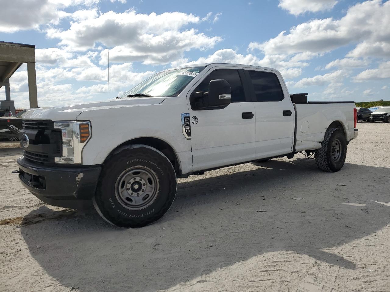 2018 Ford F250 Super Duty vin: 1FT7W2A65JEC05040