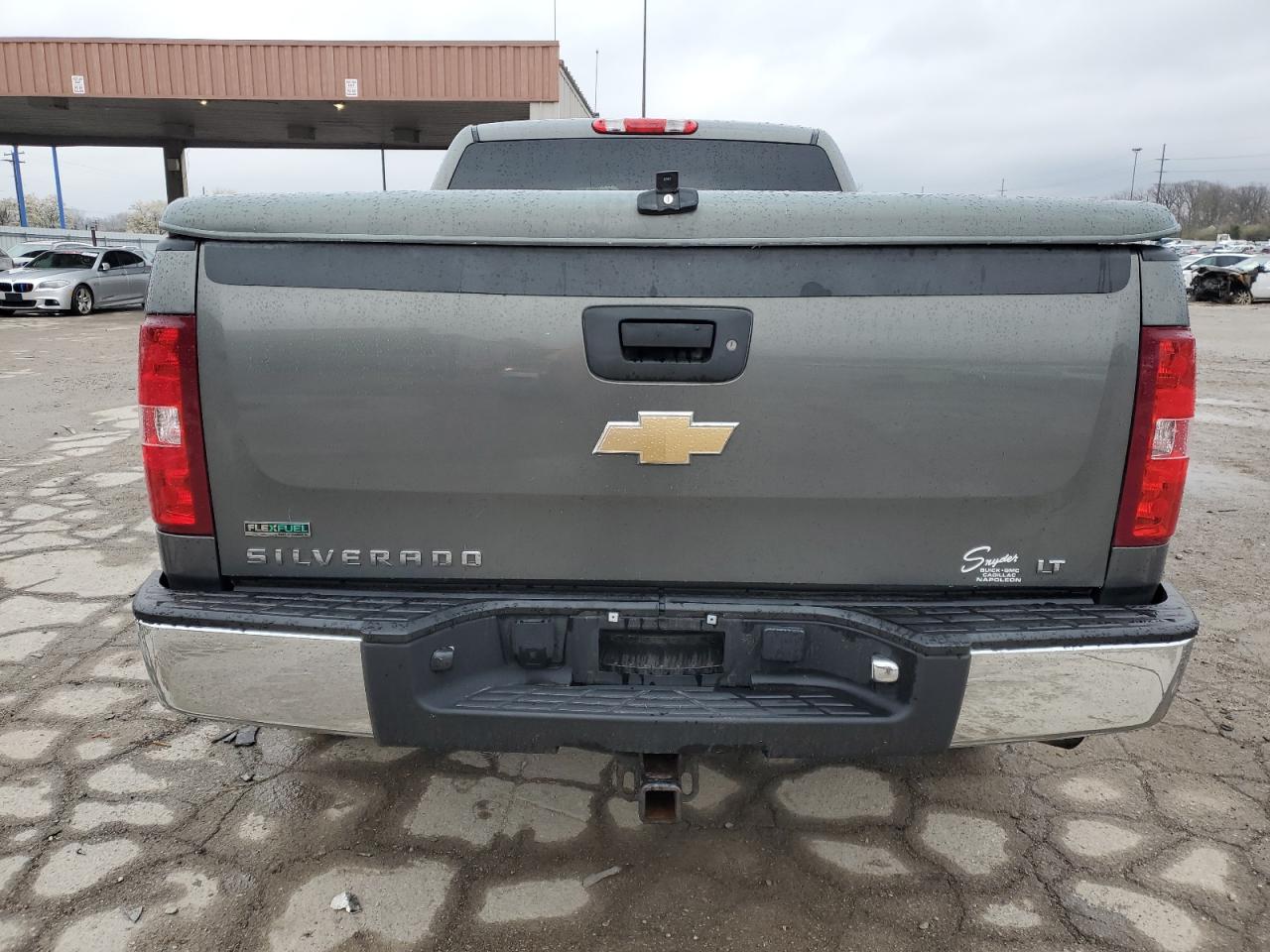 1GCRCSE09BZ330205 2011 Chevrolet Silverado C1500 Lt