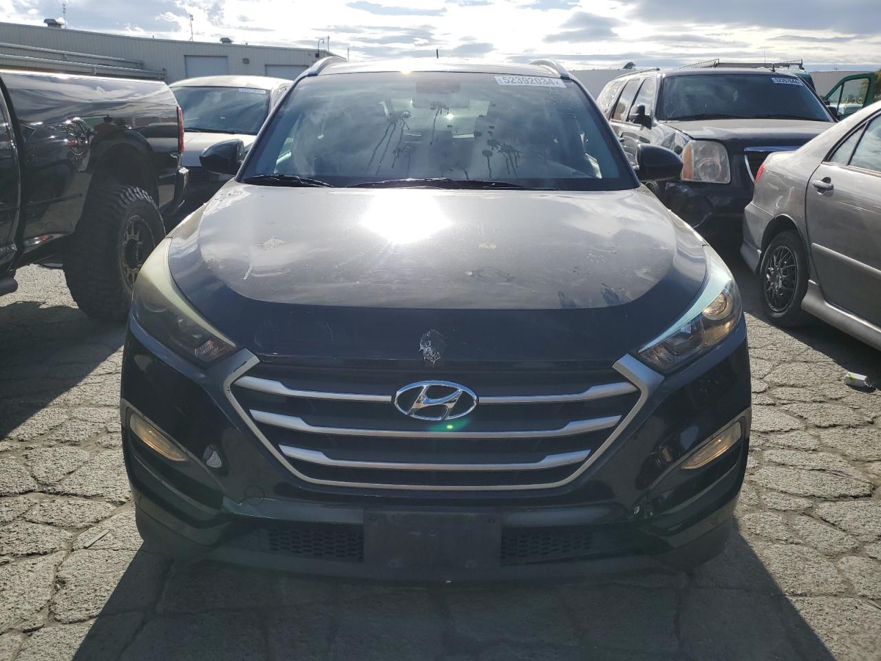 KM8J33A47HU297895 2017 Hyundai Tucson Limited