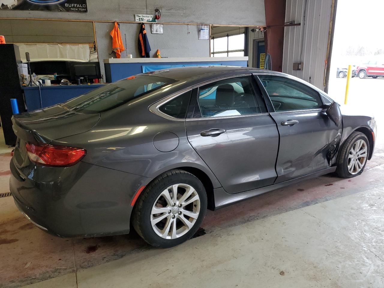 1C3CCCAB4FN576387 2015 Chrysler 200 Limited