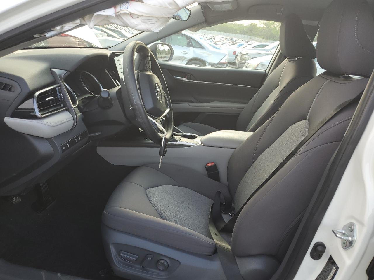 4T1C11AK6MU479051 2021 Toyota Camry Le