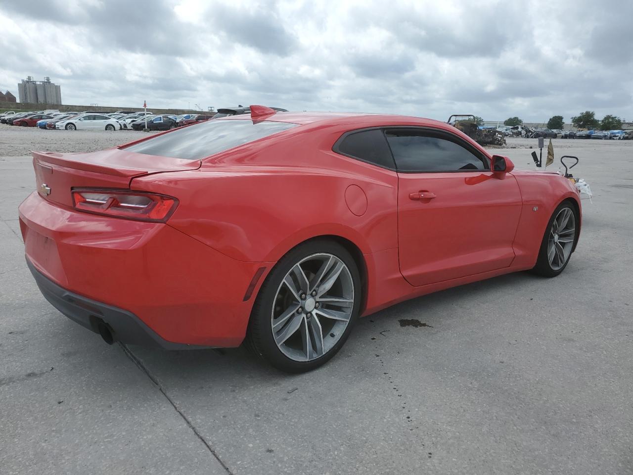 1G1FB1RS0J0131079 2018 Chevrolet Camaro Lt