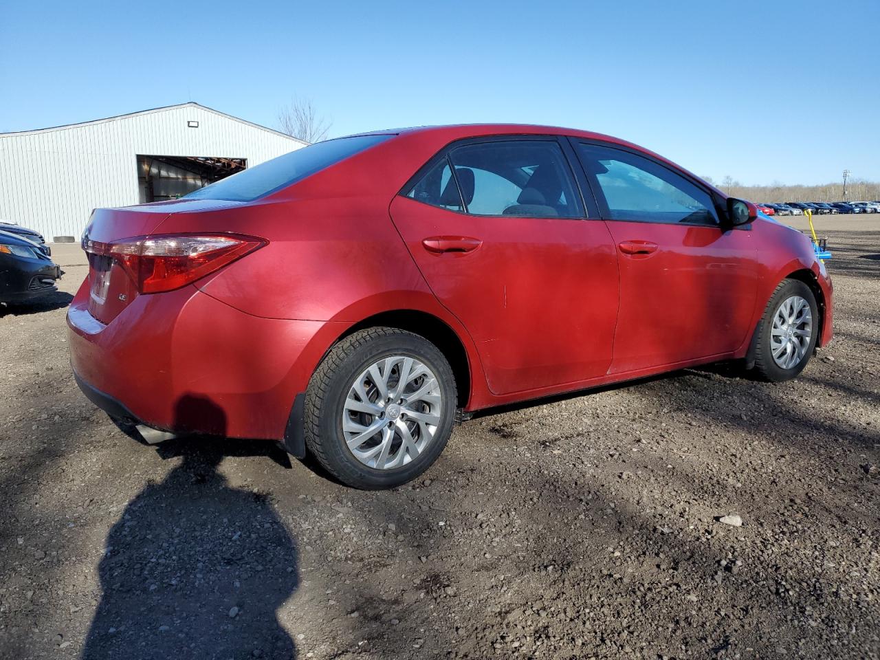 2T1BURHE5JC112611 2018 Toyota Corolla L